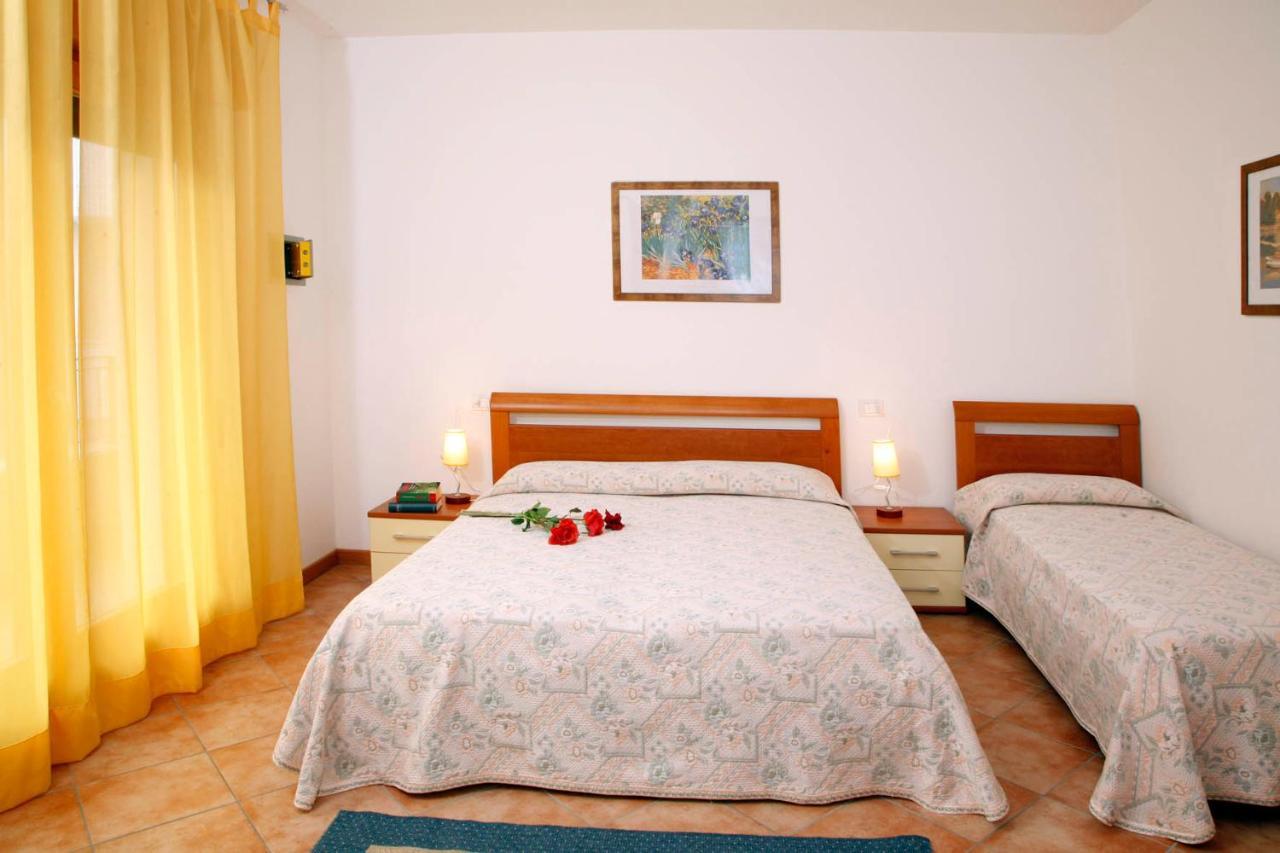 Hotel Augusta كاوْرلي المظهر الخارجي الصورة